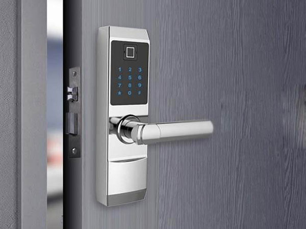 西岗24小时上门开锁公司