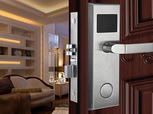 西岗24小时上门开锁公司