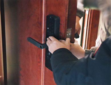 西岗24小时上门开锁公司
